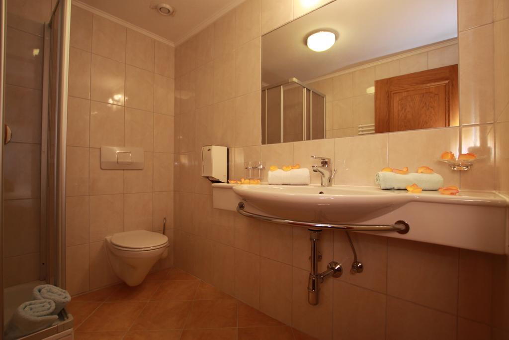 Gmuenderklause Hotell Gerlos Exteriör bild